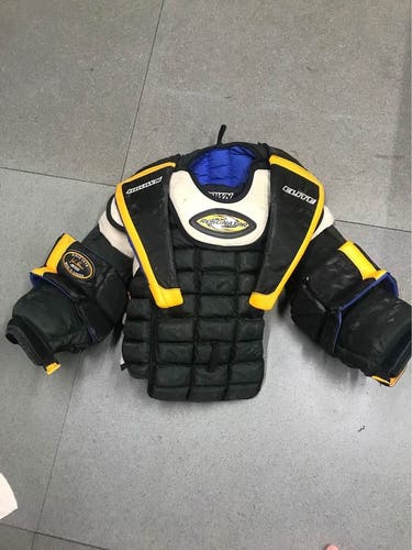 Senior Used XL JB2000 Goalie Chest Protector