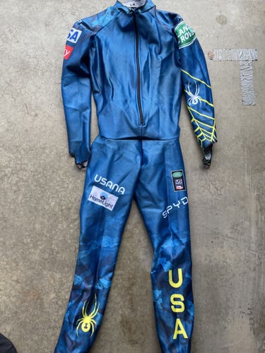 Brand New Official US Ski Team Spyder Men's Large Suit