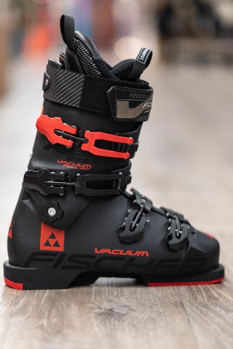 New Fischer RC4 110 Vacuum Ski Boots