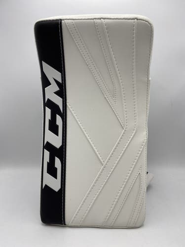 NEW CCM Premier II Sr. Blocker, Regular hand