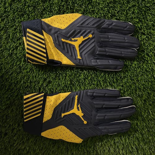 Jordan D Track 5 Michigan PE Football Gloves - XL