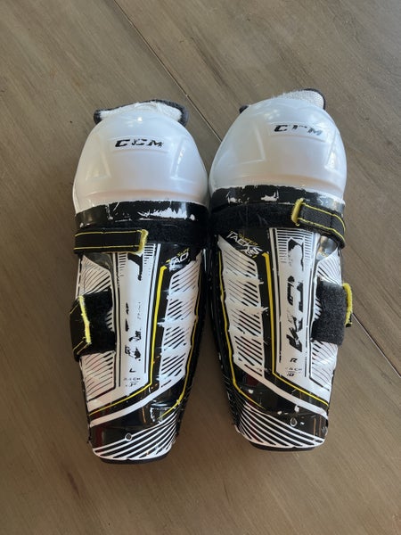 CCM Super tacks AS1 10” shin pads