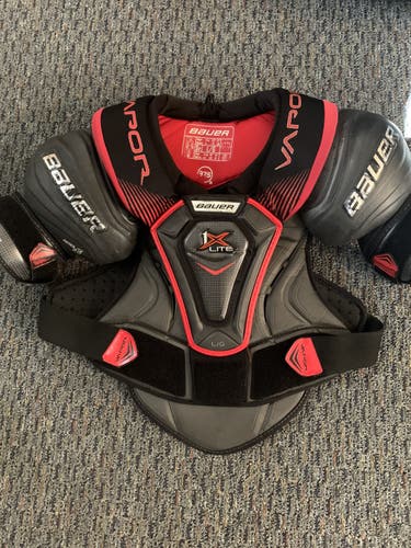 Senior Large Bauer Vapor 1X Lite Shoulder Pads