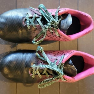 Pink Used Size 2 DSG Soccer Cleats