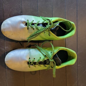 Green Used Size 2.5 DSG Soccer Cleats