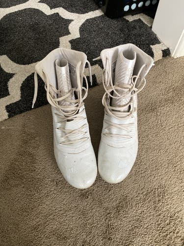 Under Armour Used Size 11.5 (Women's 12.5) White Adult