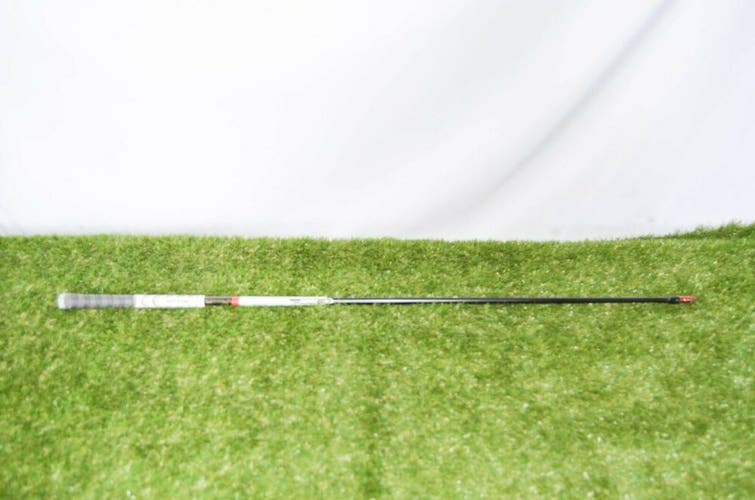 Taylormade Tip 	R11 Fujikura Blur 	Driver Shaft 	60g	44"	Graphite	Stiff	New Grip
