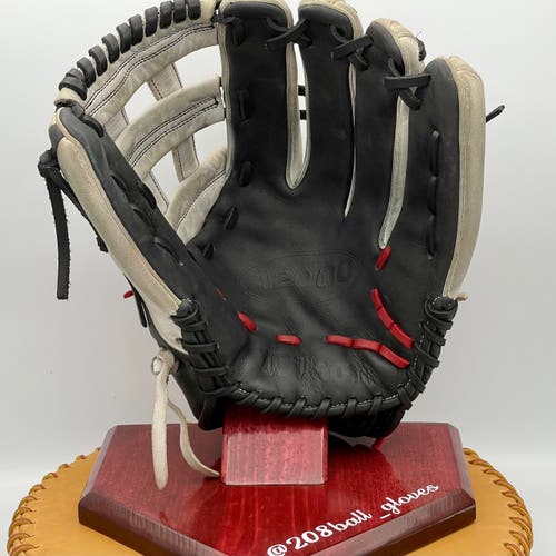 Wilson A2000 1799 12.75” Baseball Glove