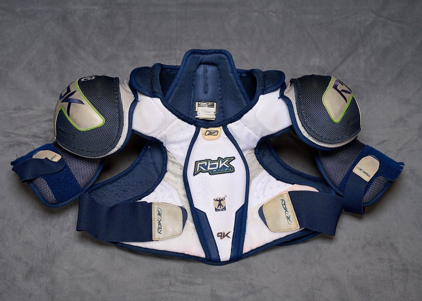 Used Senior Large Reebok 9K Shoulder Pads Pro Stock