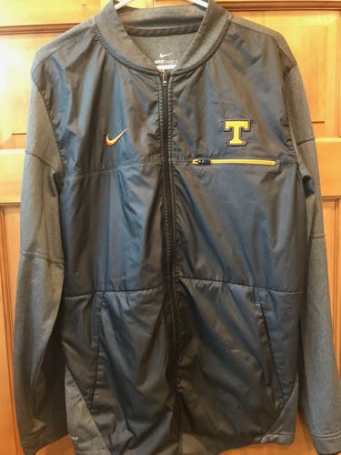 Tennessee Volunteers Gray Men's Adult Medium Nike Jacket