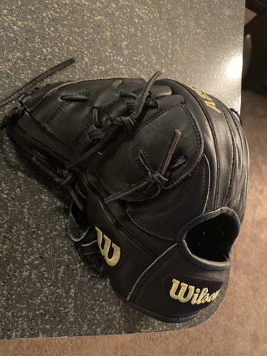 Black High School/College Pitcher's 11.75" A2000 Baseball Glove
