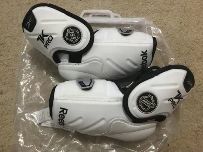 NEW! Reebok 7K Pro Elbow Pads - Size 5, Medium