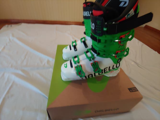 Used Men's Dalbello All Mountain DRS Ski Boots