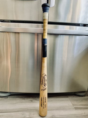 Kid Pitch (9YO-13YO)  Louisville Slugger (-5) 26 oz 31" C271 Pro Stock Lite Bat