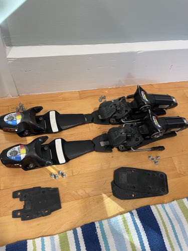Used 2020 Look Racing N1 FIS PX 18 Ski Bindings Max Din 18