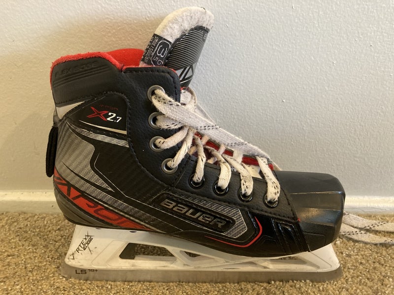Junior Used Bauer Vapor X2.7 Hockey Goalie Skates Regular Width Size 3.5