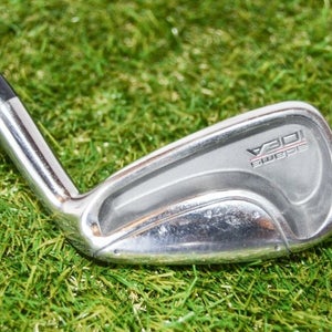 Adams 	Idea 	6 Iron 	Right Handed 	37.5"	Graphite	Ladies	New Grip