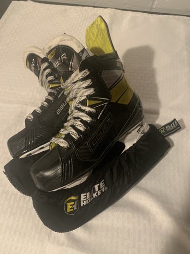 New Bauer Extra Wide Width  Size 3 Supreme 3S Hockey Skates