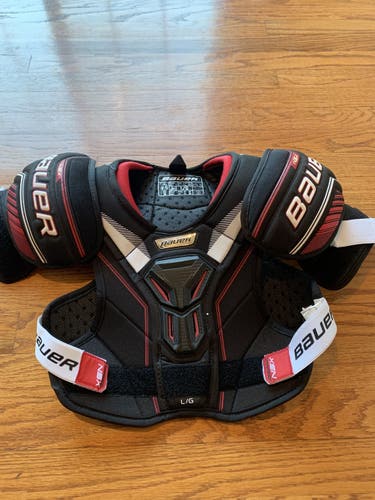 BAUER NSX HOCKEY SHOULDER PADS - JUNIOR