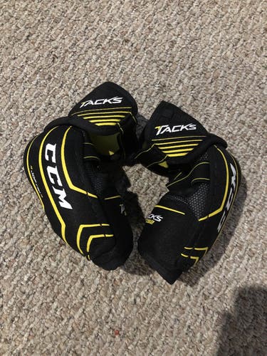 CCM Tacks 3092 Elbow Pads