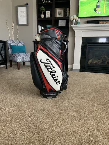 Titleist Tour Staff Bag