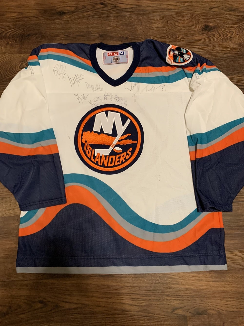 SALE Custom NHL New York Islanders Special Camo V-Neck Long Sleeve