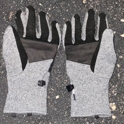 The North Face Gloves