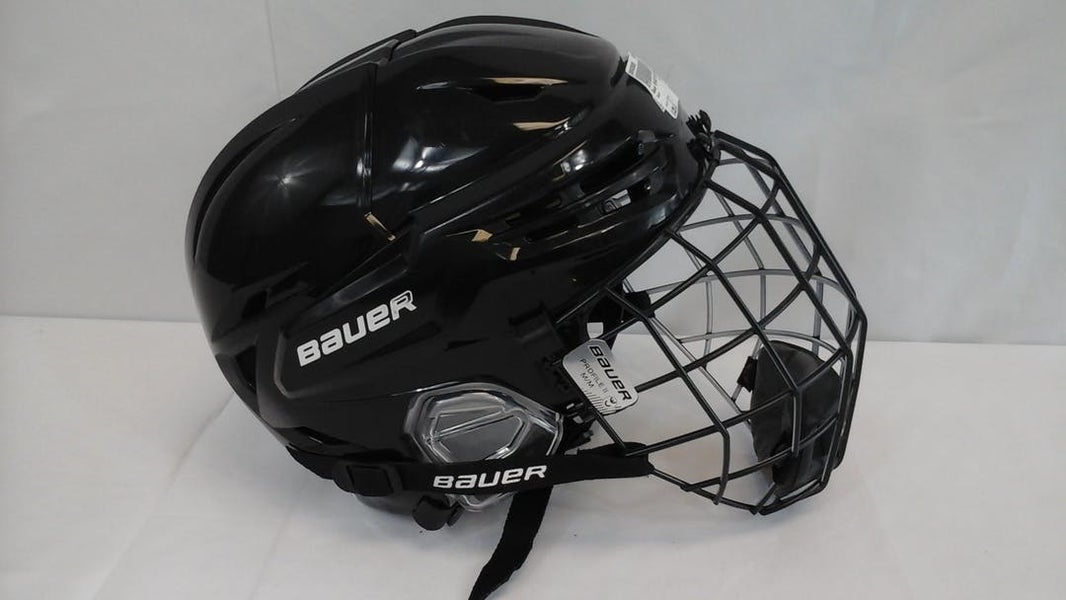 Used Bauer Re-akt 95 Lg Ice Hockey Helmets