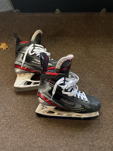 Used Bauer Vapor 2X Pro Regular Width Pro Stock Size 9 Hockey Skates
