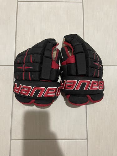 Black Senior Bauer 14"  Classic 4-Roll Gloves