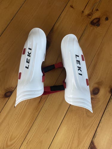Used Medium/Large Leki Shin Guard