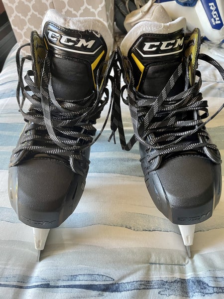 Used CCM Regular Width Size 9.5 Tacks 9380 Goalie Skates