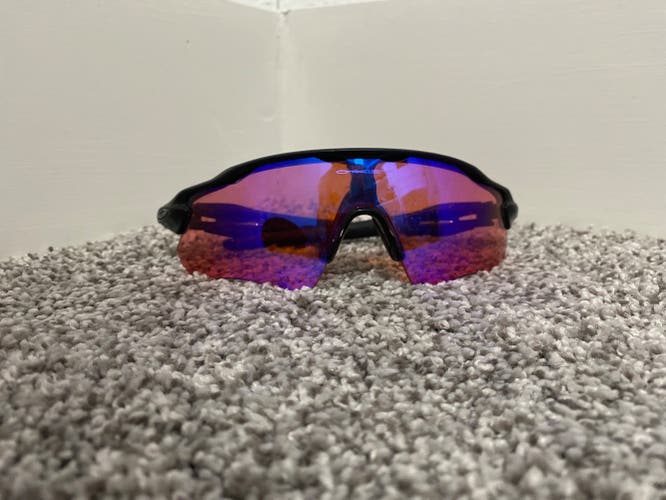 Black Oakley Radars