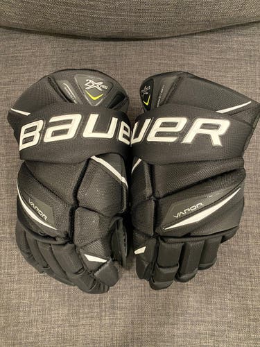 Bauer Vapor 2X Pro 14” Hockey Gloves Black