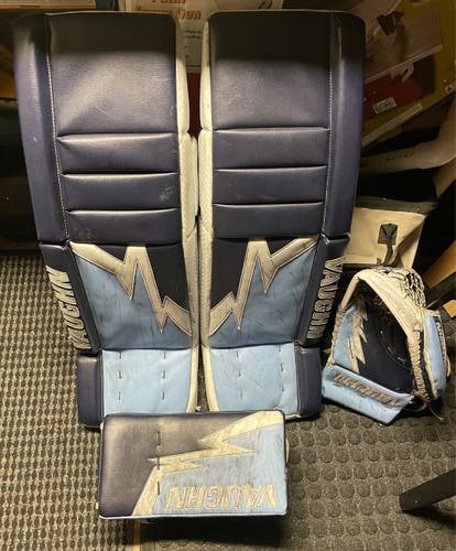 Senior 34" Regular Pro Stock Ve8 Pro Carbon Goalie Full Set