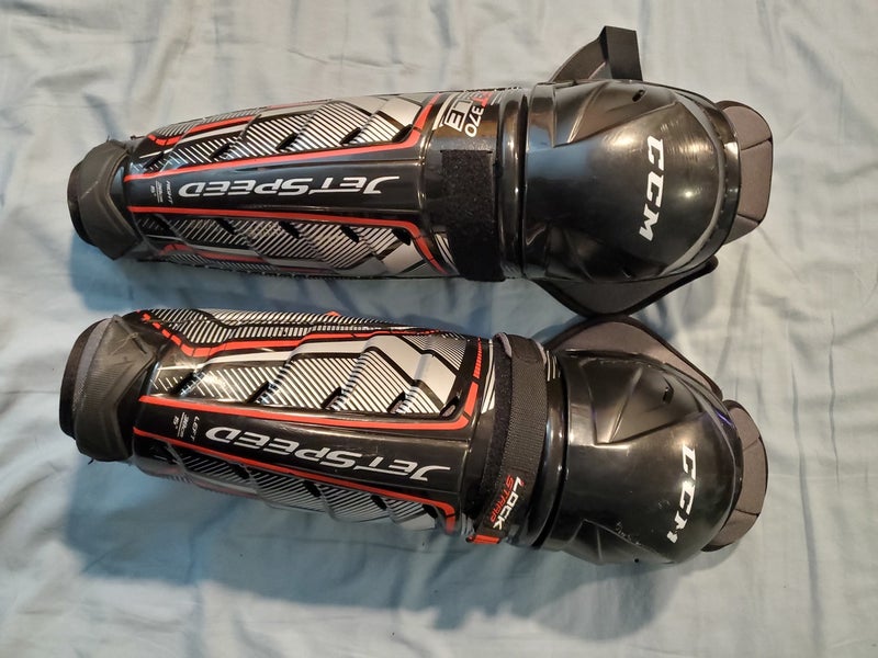 Used CCM JetSpeed FT370 LE Shin Pads