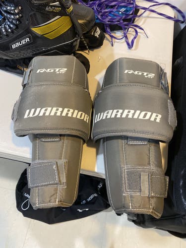 Warrior goalie knee pads Int
