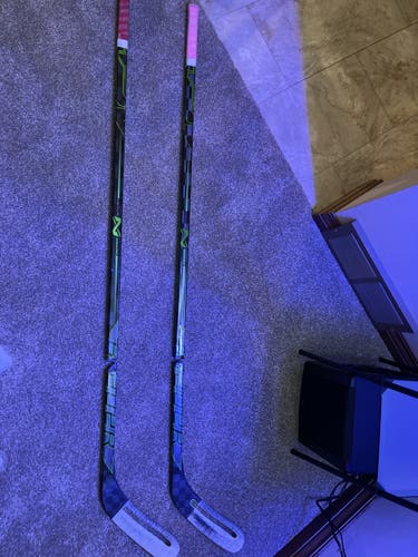 Senior Left Hand Mid Pattern  Nexus ADV Hockey Stick