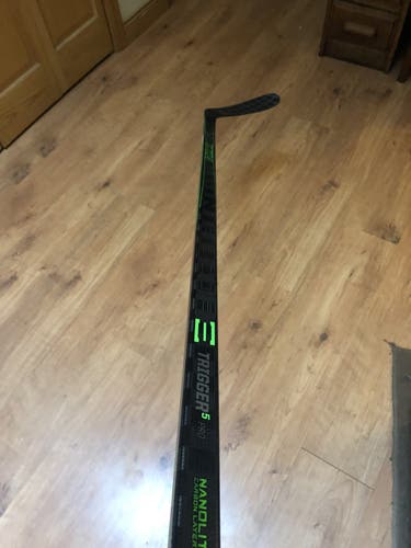 Senior Right Handed Toe Pattern Pro Stock Ribcor Trigger 5 Pro Hockey Stick