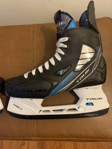 True TF9 Senior Ice Hockey Skates
