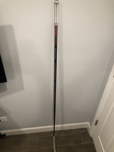 Senior Right Handed W28 Covert QRE Super Light Hockey Stick