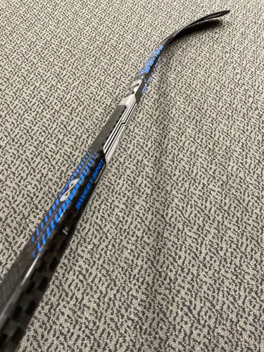 Bauer Nexus Team P88 curve 77 flex left hand hockey stick
