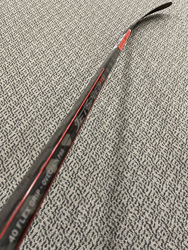 CCM Jetspeed Ft3 40 flex P88 curve left hand hockey stick