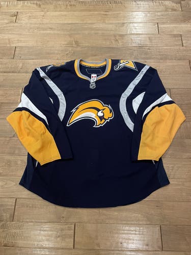 Brand New Buffalo Sabres & NY Islanders Team Issued Game Jersey bundle For teebz