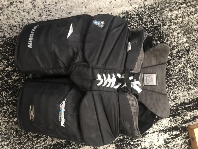 Used Large Vaughn Velocity VE8 Pro Carbon Hockey Goalie Pants