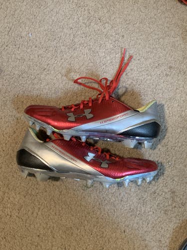 Size 12 UA Blur Cleats