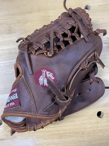 Nokona Walnut  11.5" W 1150 Baseball Glove