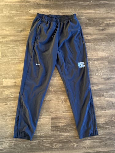 UNC Lax team issued travel pants