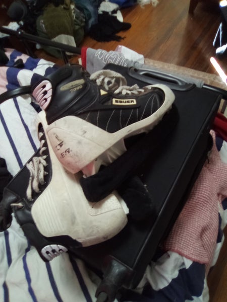 Senior Used Bauer Supreme 7000 Goalie Skates Regular Width Pro Stock Size 9.5