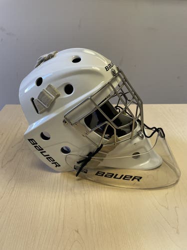 White Bauer  940x Goalie Mask
